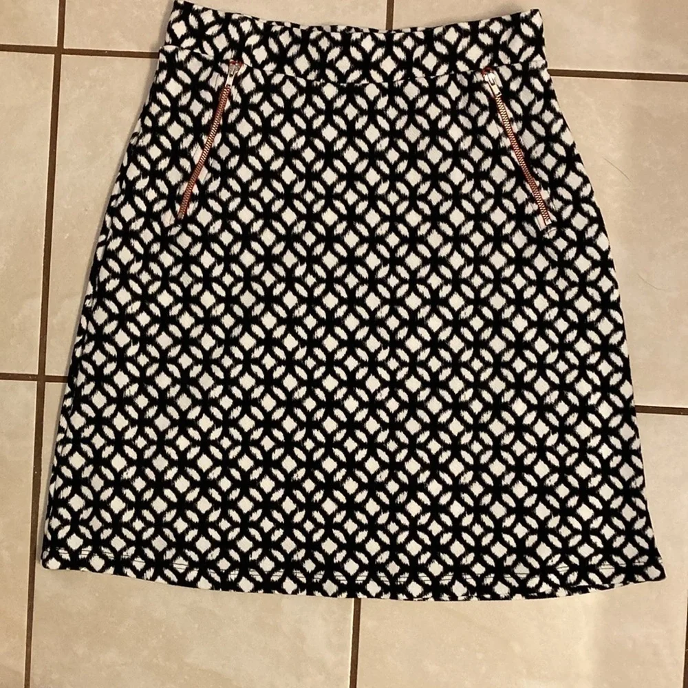 Lelis Black and White Skirt